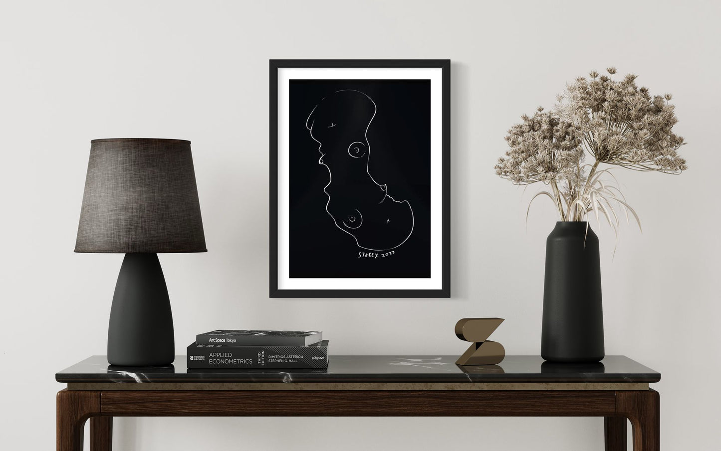 FEMININE REFLECTION - BLACK
